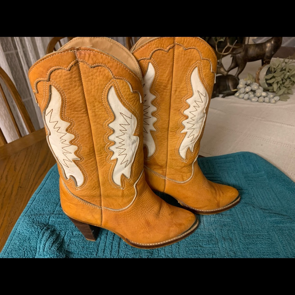 Vintage Mustard And Cream Zodiac Boots